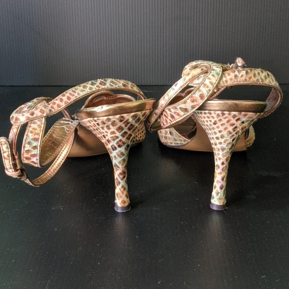 Shoes - Picture 3 of 4
